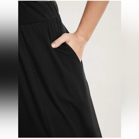 BloomChic Plus Size Solid Pocket Contrast Lace Split Maxi Dress - Picture 5 of 6